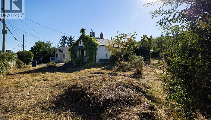 3902 Alexis Park Drive - Photo 1