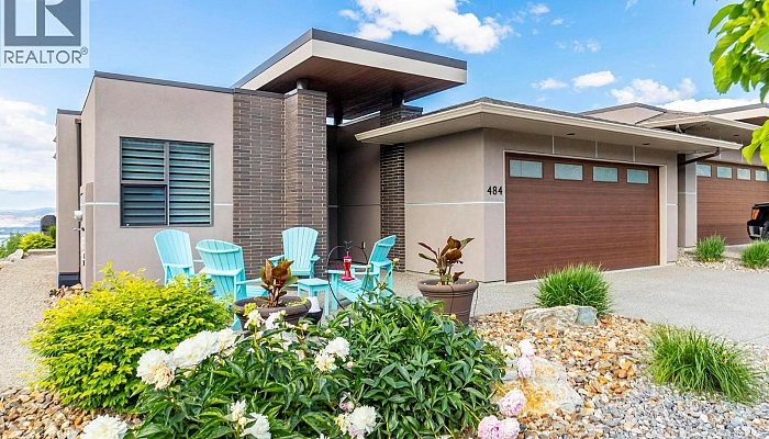 484 Sparrow Hawk Court - Photo 1