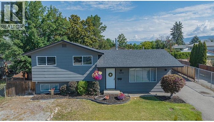 1390 Cornwall Road - Photo 1