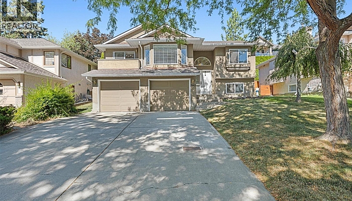 580 Spruceview Place N - Photo 1