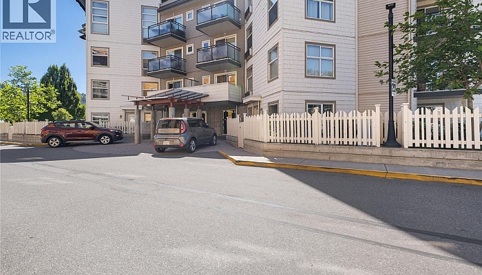 567 Yates Road Unit# 210 - Photo 1