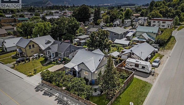 728 Mill Avenue - Photo 1