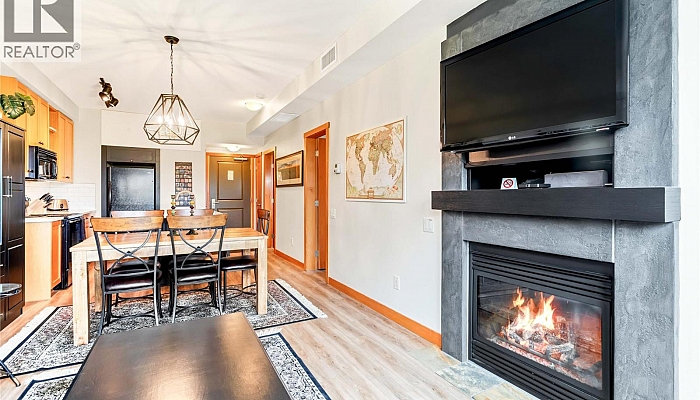 105 Village Centre Court Unit# 323 - Photo 1