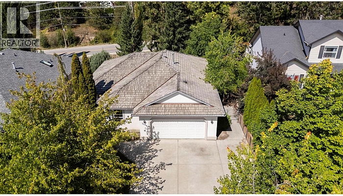 2098 Sunview Drive - Photo 1