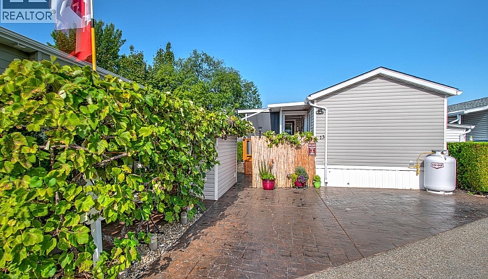 8000 Highland Road Unit# 13 - Photo 1