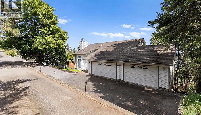 1515 Scott Crescent - Photo 1