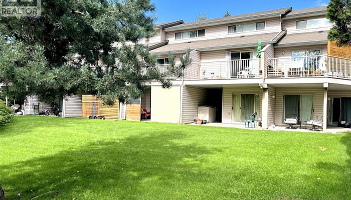 1607 43 Avenue Unit# 304 Lot# SL 10 - Photo 1