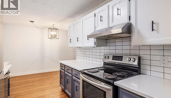 555 Rowcliffe Avenue Unit# 307 - Photo 1