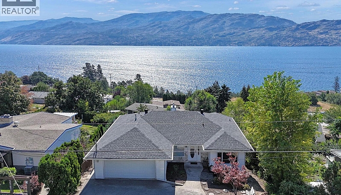 3715 Lornell Crescent - Photo 1
