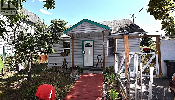 2201 34 Street - Photo 1