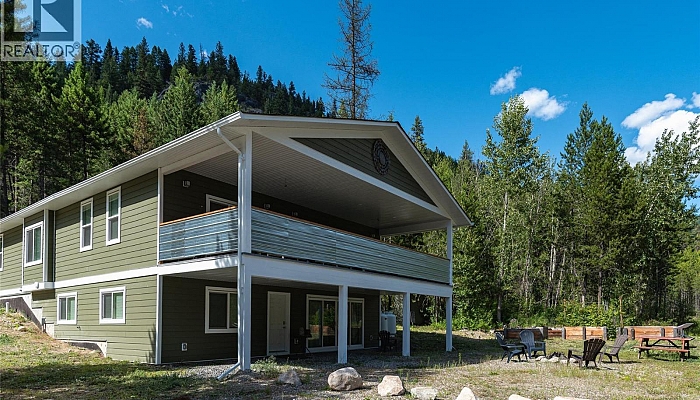 4820 33 Highway E - Photo 1