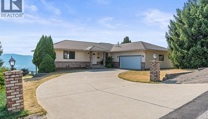 308 Cypress Drive - Photo 1