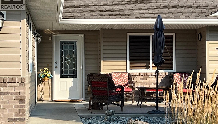 680 6th Street - Photo 1