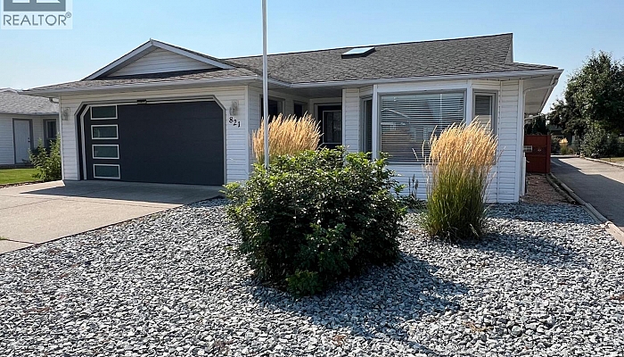 821 8th Avenue - Photo 1