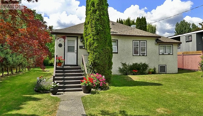 1830 Riverside Avenue - Photo 1