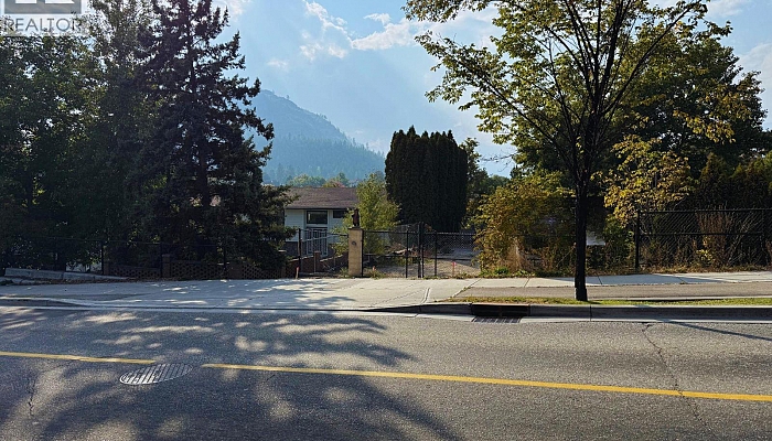 2640 Boucherie Road - Photo 1