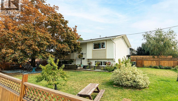 605 Stirling Road - Photo 1