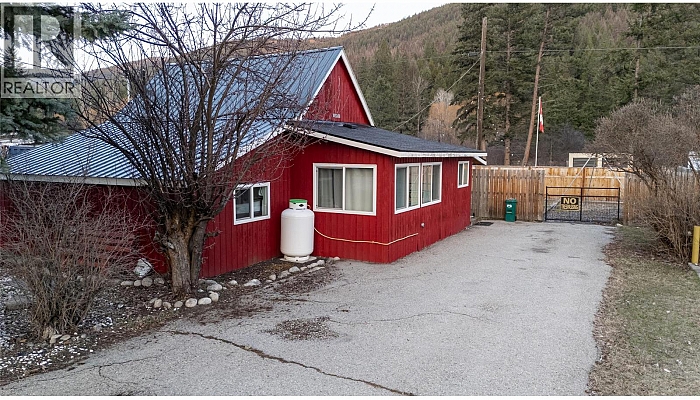 5844 Highway 33 - Photo 1