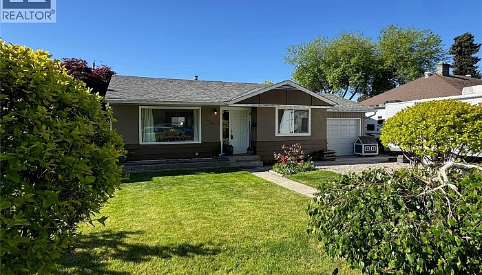 4106 28 Avenue - Photo 1