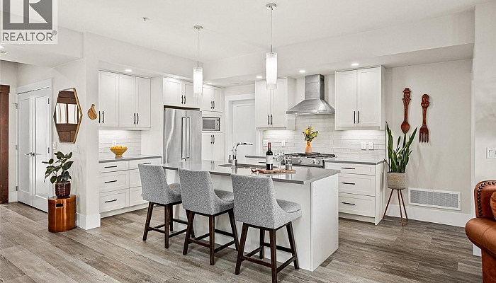 4000 Redstone Crescent Unit# 224 - Photo 1