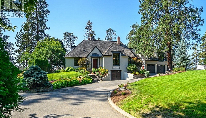 2202 26 Street - Photo 1