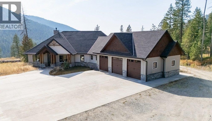 7839 Falcon Ridge Crescent - Photo 1