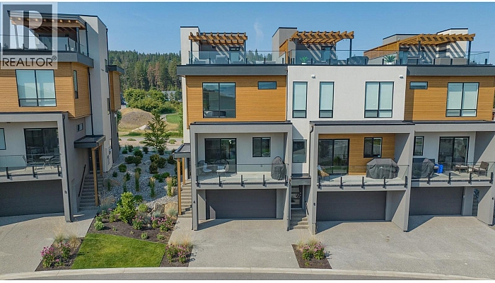 105 Predator Ridge Drive Unit# 4 - Photo 1