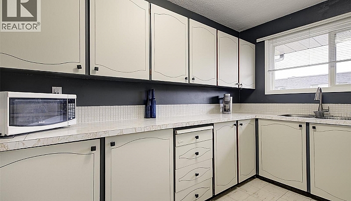 1291 Bernard Avenue Unit# 6 - Photo 1