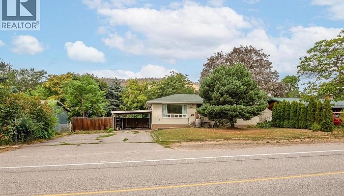 184 Snowsell Street N - Photo 1