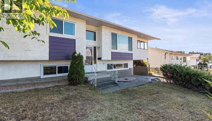 3804 22 Avenue - Photo 1