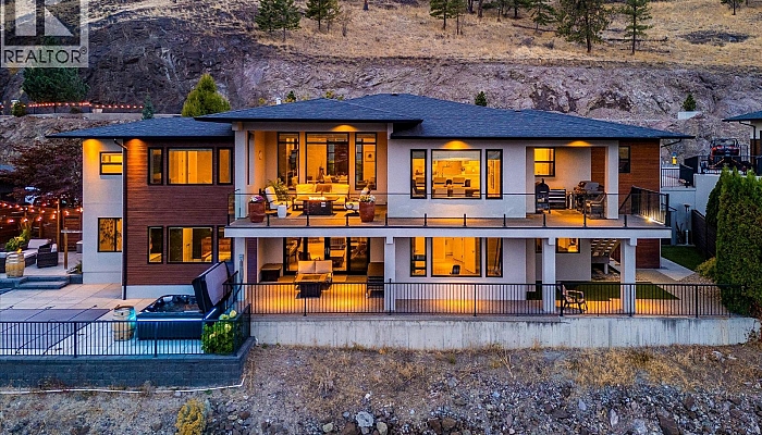 738 Highpointe Drive - Photo 1