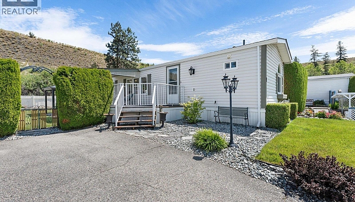 610 Katherine Road Unit# 9 - Photo 1