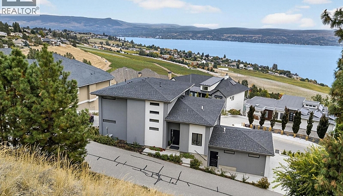 1534 Gregory Road - Photo 1