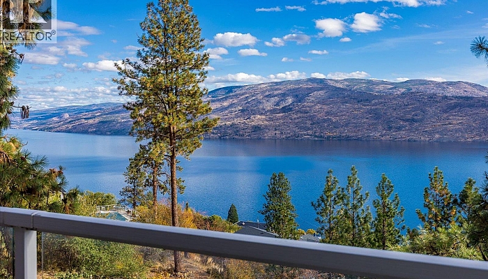 5821 Atkinson Crescent - Photo 1