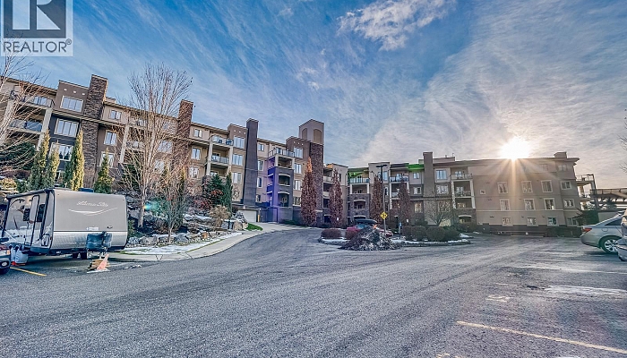 1873 Country Club Drive Unit# 2305 - Photo 1