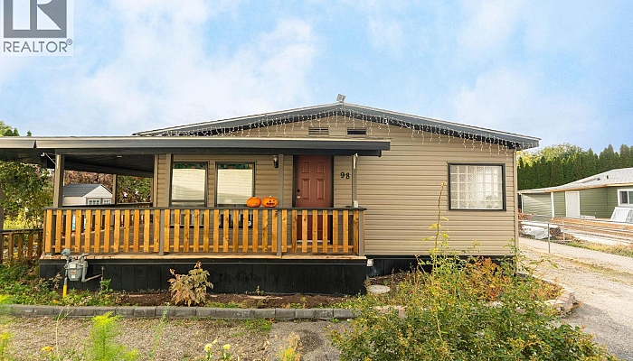 2005 Boucherie Road Unit# 98 - Photo 1