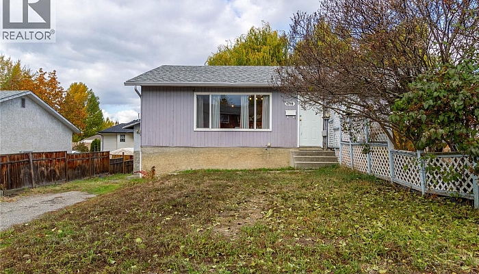 1711 41 Avenue - Photo 1