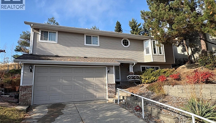 5620 Allenby Crescent - Photo 1