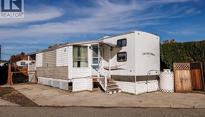 415 COMMONWEALTH Road Unit# 600 - Photo 1