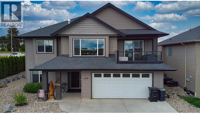 1501 15th Avenue - Photo 1