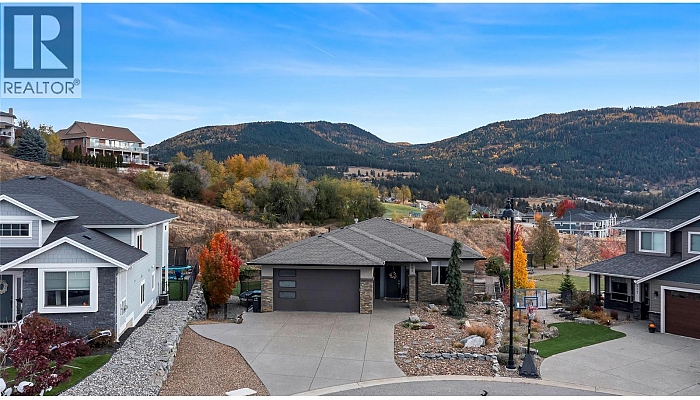 221 Kicking Horse Place - Photo 1