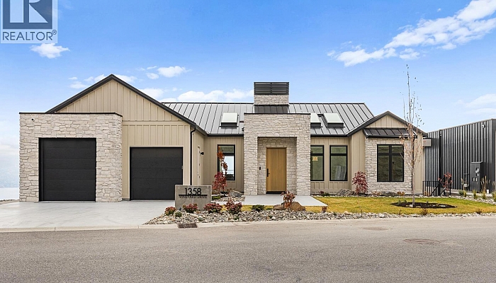 1359 Vineyard Drive - Photo 1