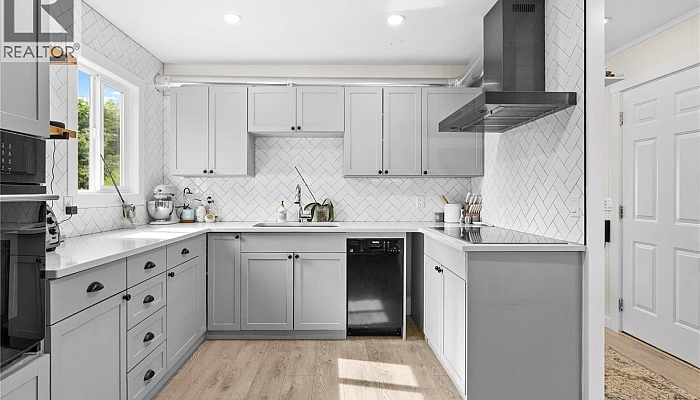 2005 Boucherie Road Unit# 26 - Photo 1