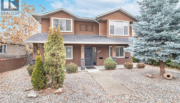 560 Christleton Avenue - Photo 1