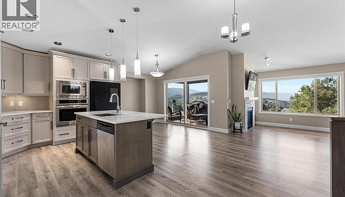 1342 Shaunna Road Unit# 5 - Photo 1