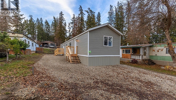 6588 97A Highway Unit# 51 - Photo 1