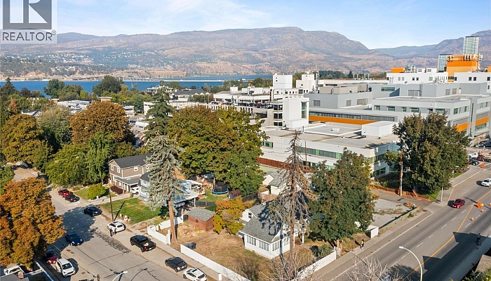 2340 Pandosy Street - Photo 1