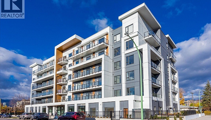 1380 Pridham Avenue Unit# 208 Lot# SL 8 - Photo 1