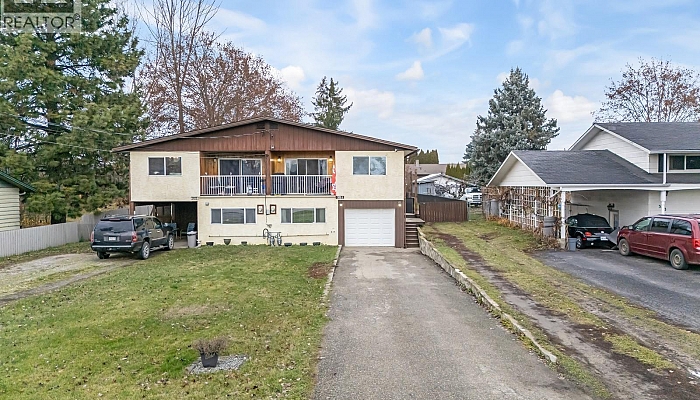 305A Kildonan Avenue - Photo 1