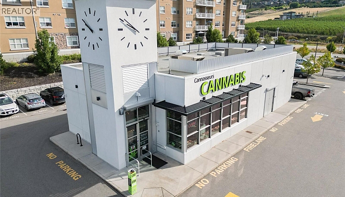 1928 Summit Drive - Photo 1